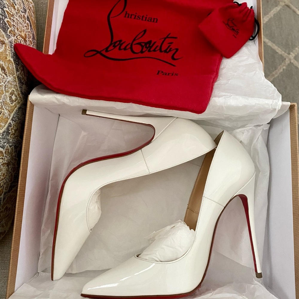 So Kate white patent pumps